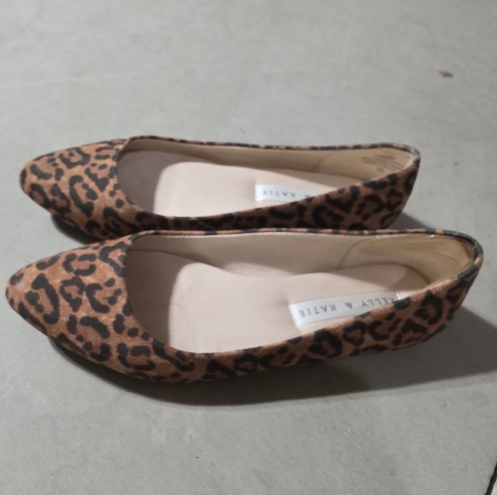 Kelly & Katie Brown Flats Loafers